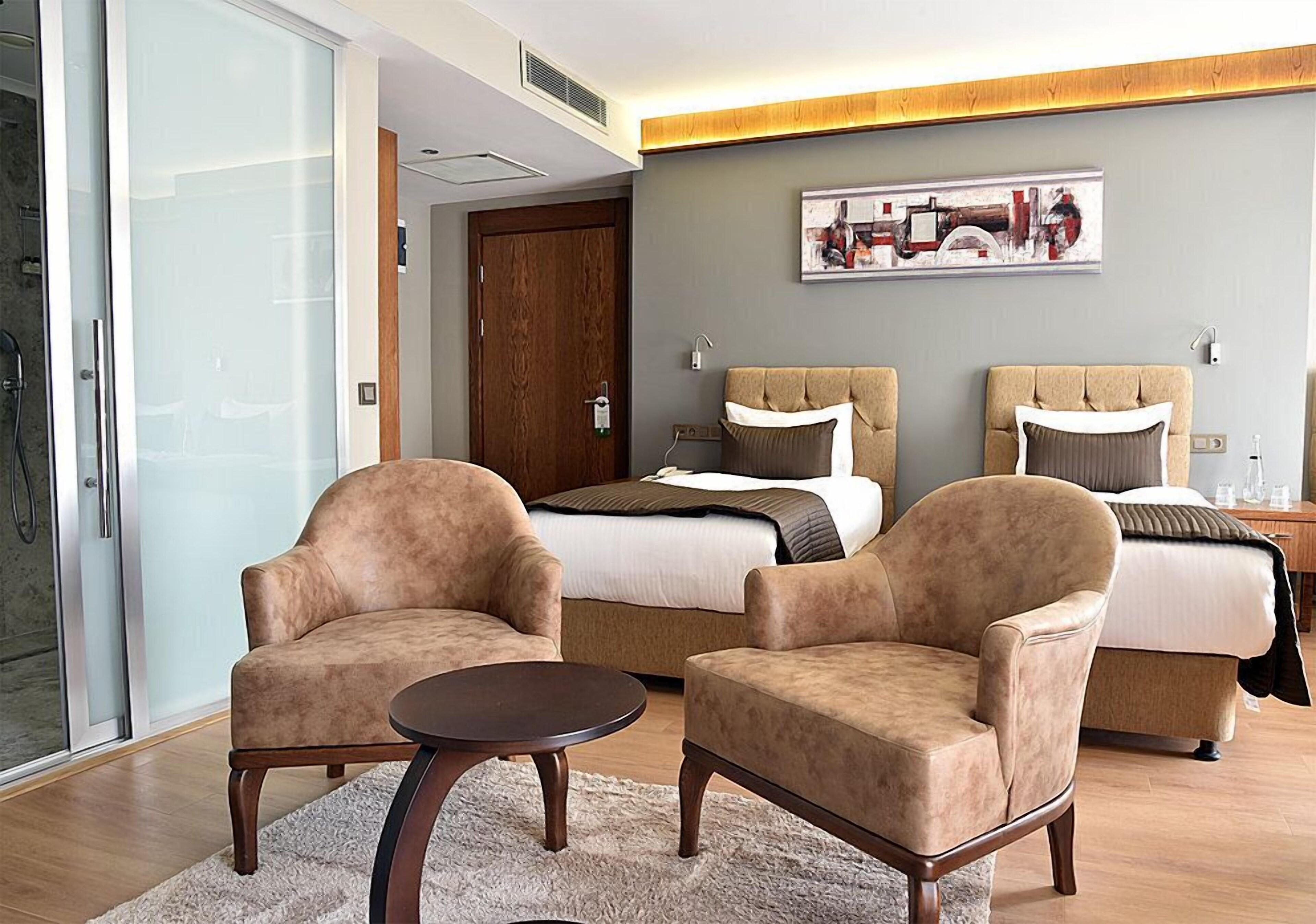 The Elegant Hotel — Fotoğraflar 3